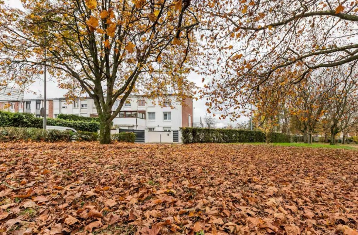 Escapade Pres De Lille - Appartement Charmant Avec Terrasse Et Parking Privee Mons-en-Barœul Kültér fotó