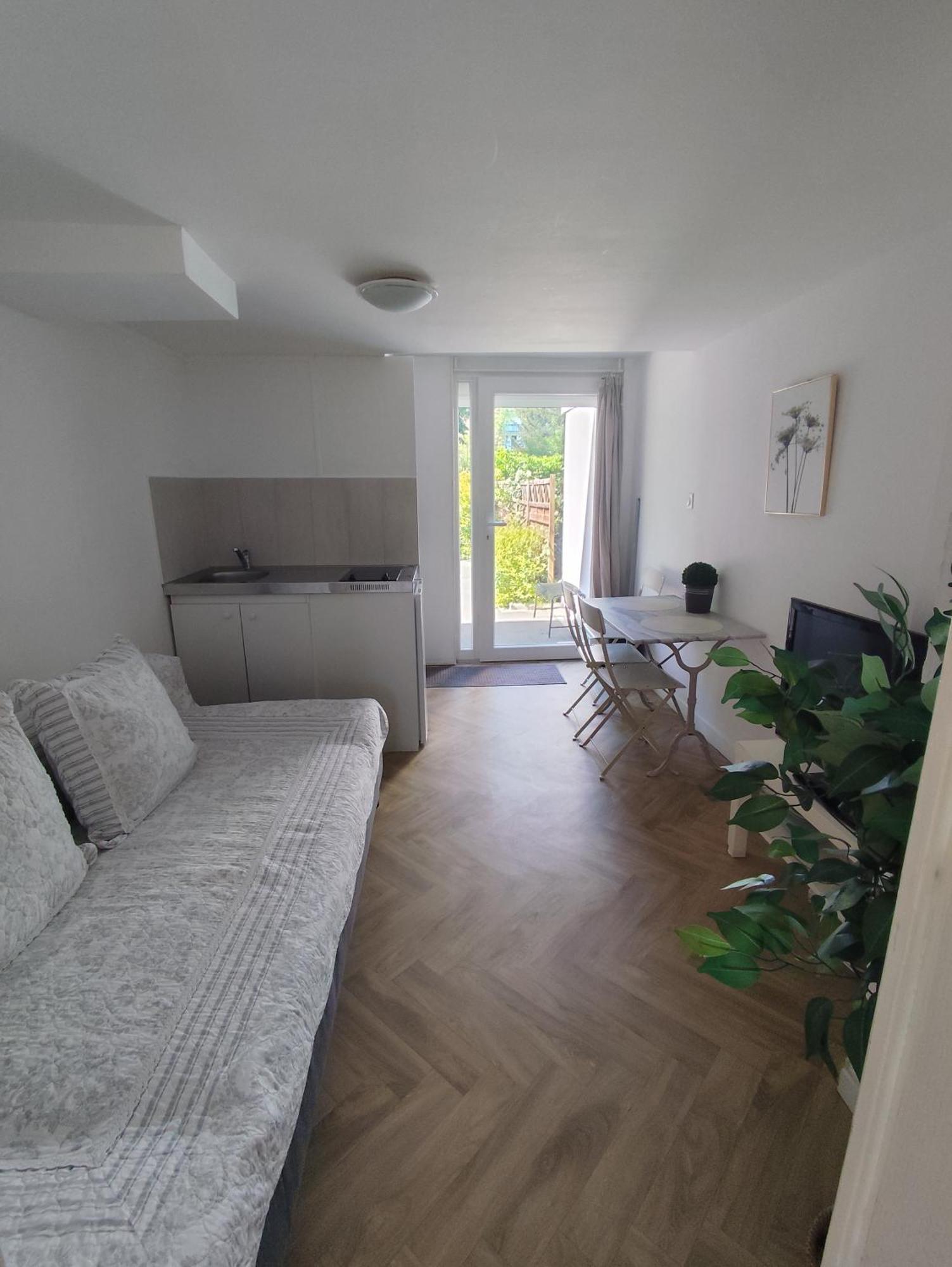 Escapade Pres De Lille - Appartement Charmant Avec Terrasse Et Parking Privee Mons-en-Barœul Kültér fotó
