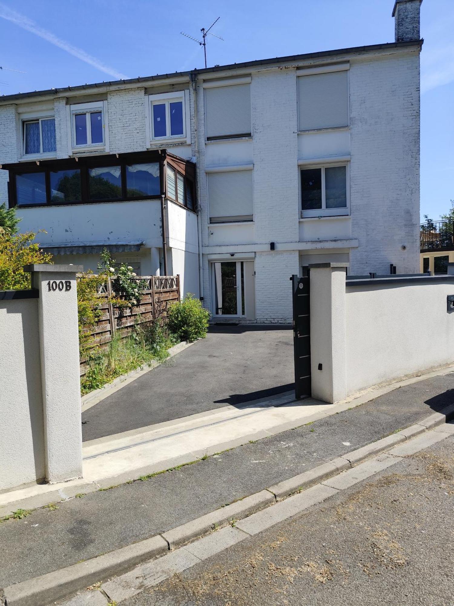 Escapade Pres De Lille - Appartement Charmant Avec Terrasse Et Parking Privee Mons-en-Barœul Kültér fotó
